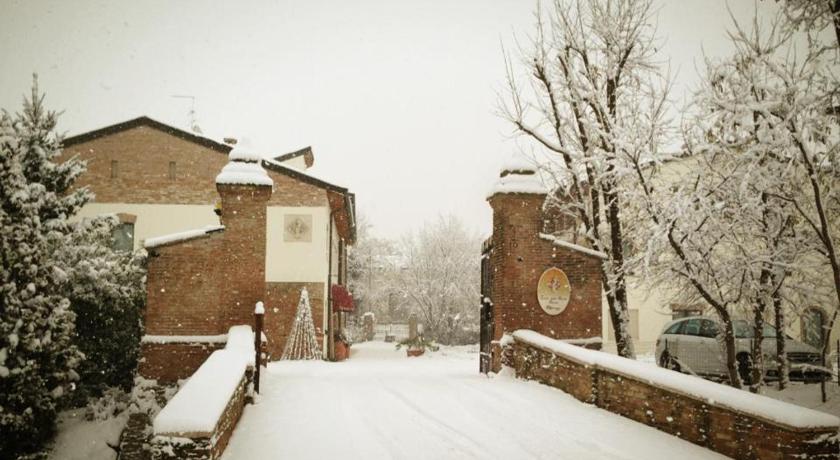 Albergo Corte della Rocca Bassa