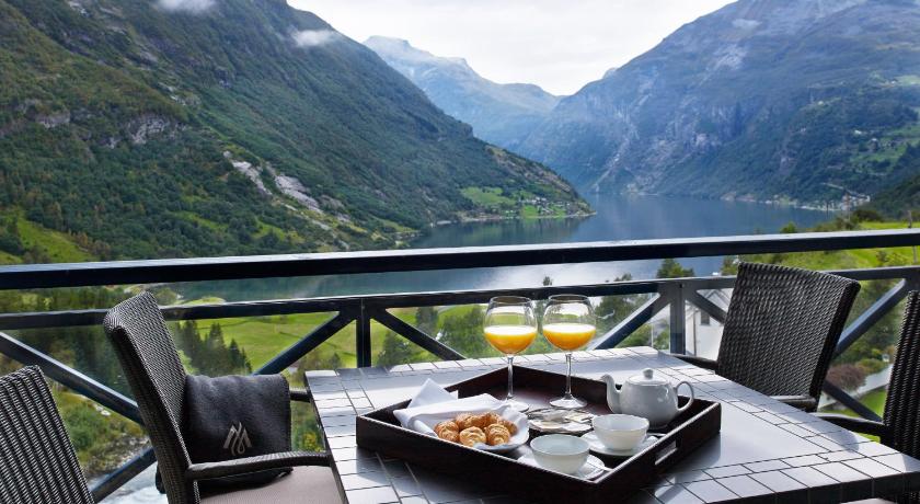 Hotel Union Geiranger Bad & Spa photo