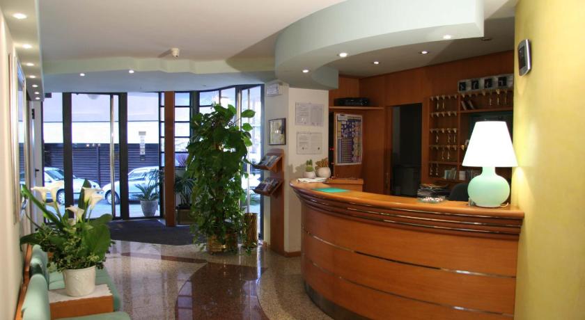 Hotel Roma photo