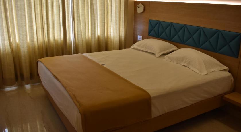 Hotel VPS Grand photo