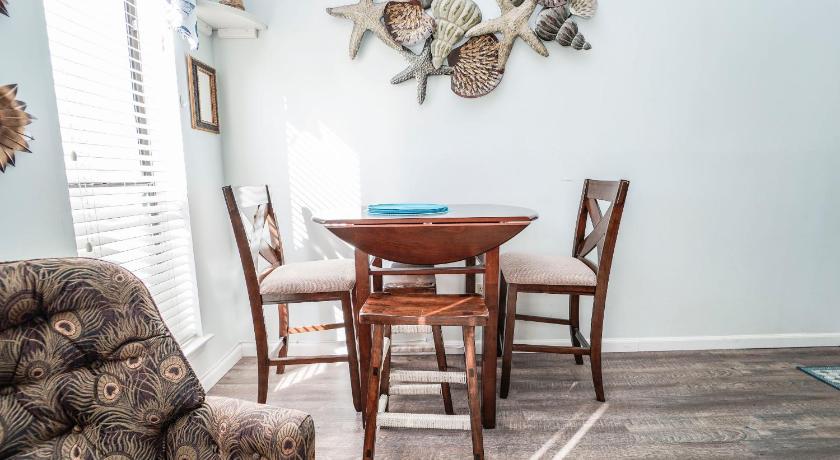 Image of Two-Bedroom Apartment 12
