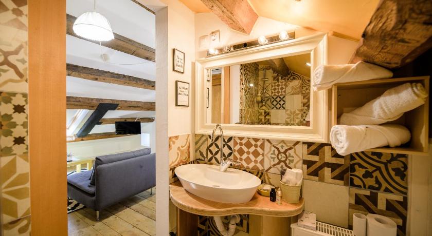 Image of Deluxe Double Room with Sea View 2