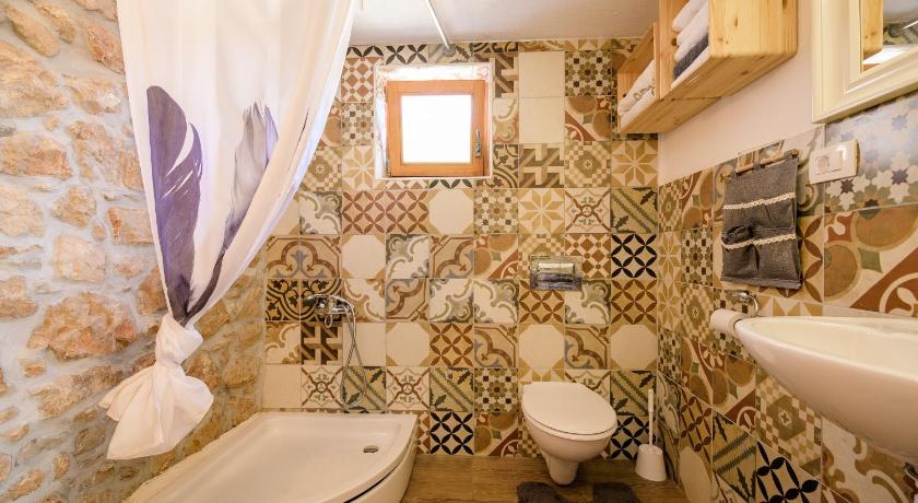 Image of Deluxe Family Suite 2