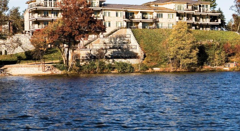 Delton Grand Resort and Spa photo