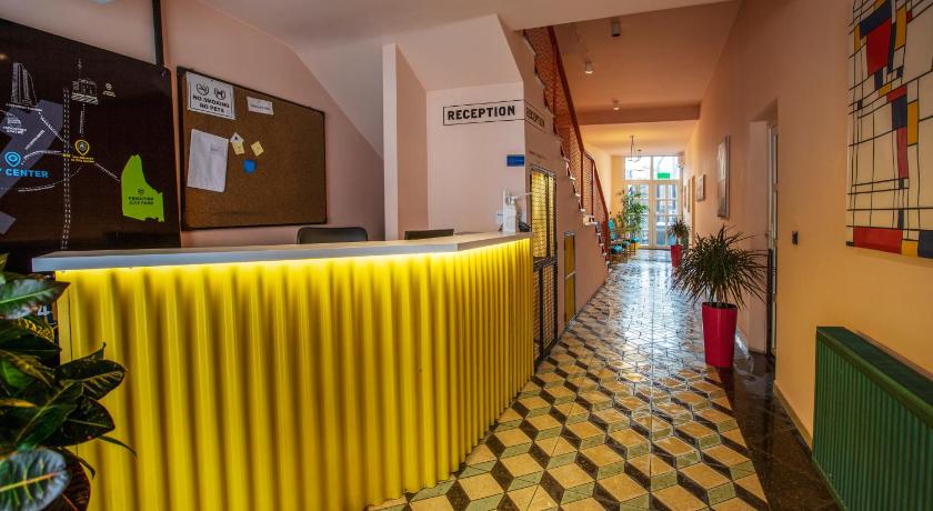 Hotel 4 Llulla — Hotel in Pristina