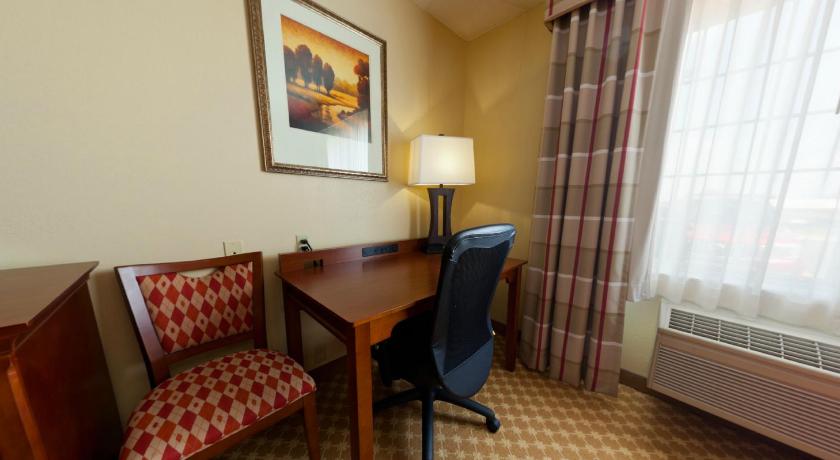 Country Inn & Suites by Radisson Kalamazoo MI