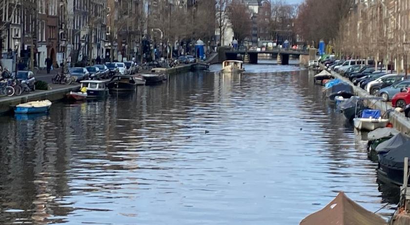 Prinsengracht Museum Bed and Breakfast photo