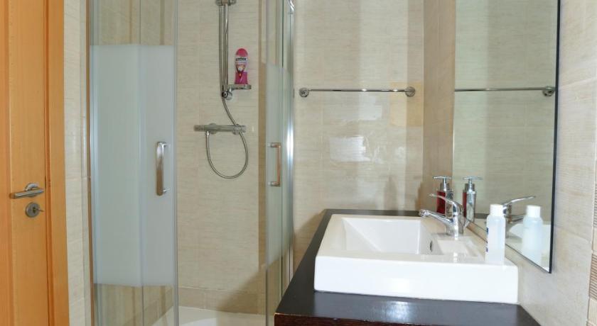 Imagem de Apartamento com Terraço (Apartment with Terrace) 11