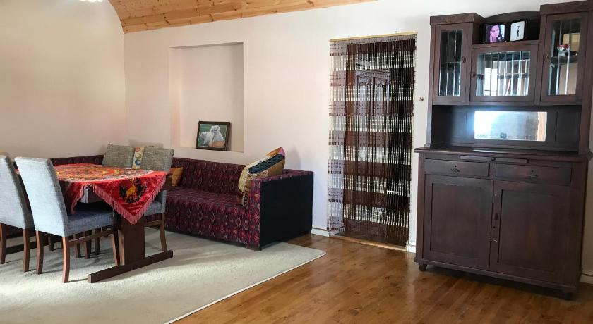 Mansard House — Hotel in Gabala