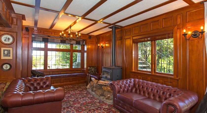 Woodroyd Estate holiday sanctuary photo