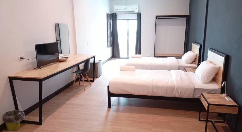 Image of Standard Room Twin 2