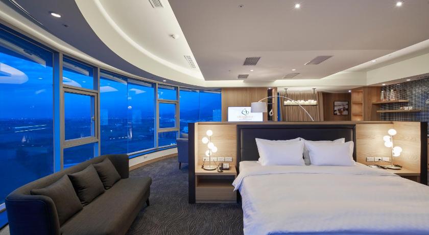 Image of Presidential Suite 9