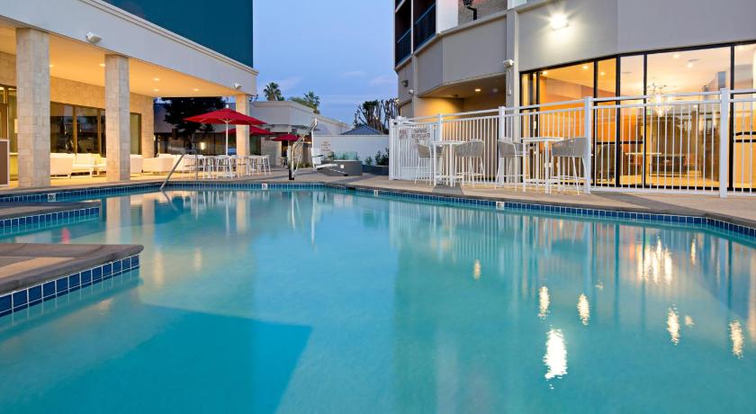 Staybridge Suites Long Beach Airport