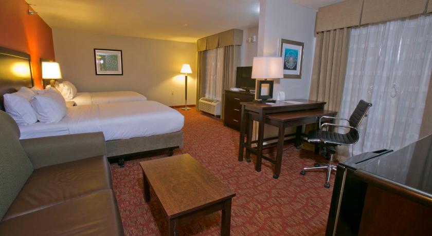 Holiday Inn Express Hotel And Suites Brookhaven photo