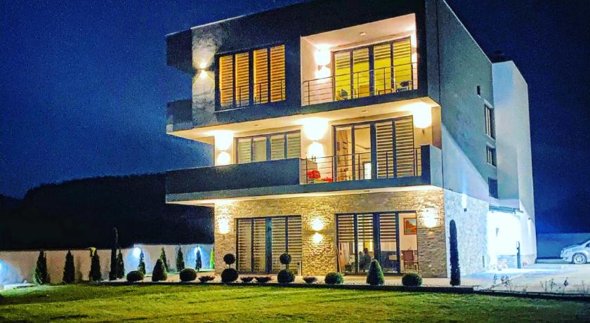 Papa Apartments — Hotel in Berovo