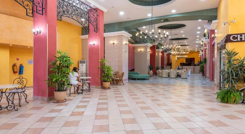 Hrizantema Hotel photo