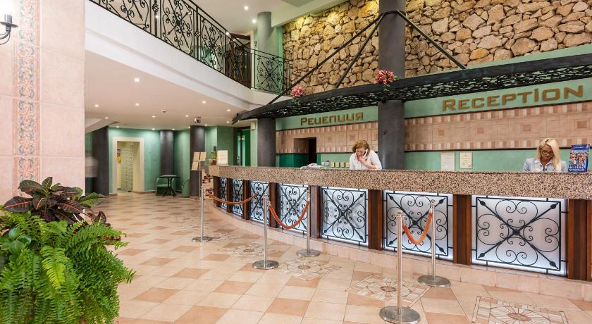 Hrizantema Hotel photo