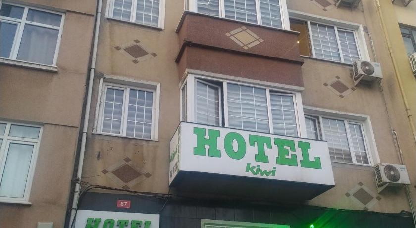 Hotel Kiwi photo