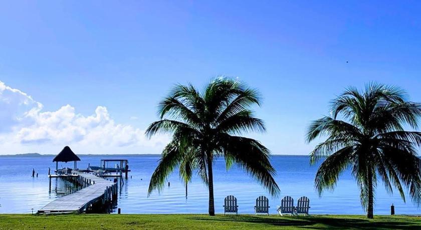 Tilt-Ta-Dock Resort Belize photo