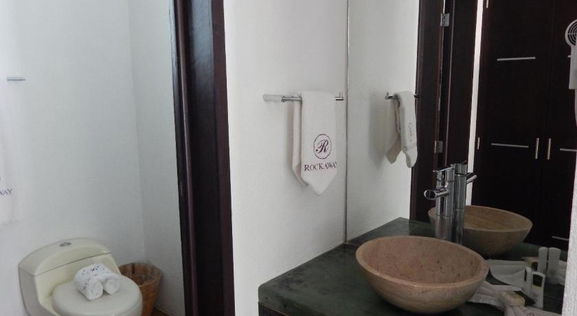 Image of Superior Quadruple Room 8