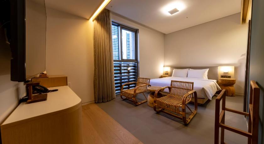 Image of Signature Room 4