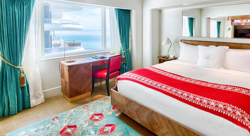 PARTIAL OCEAN VIEW 1 BEDROOM SUITE 1 King Bed, 86SM/928SF fotója 0
