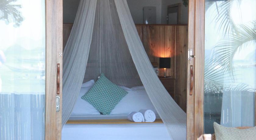Maligaya Beach Bungalows photo