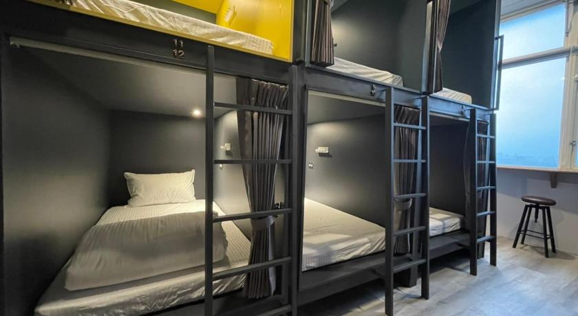 Image of 1 Person in 12-Bed Dormitory - Mixed 1