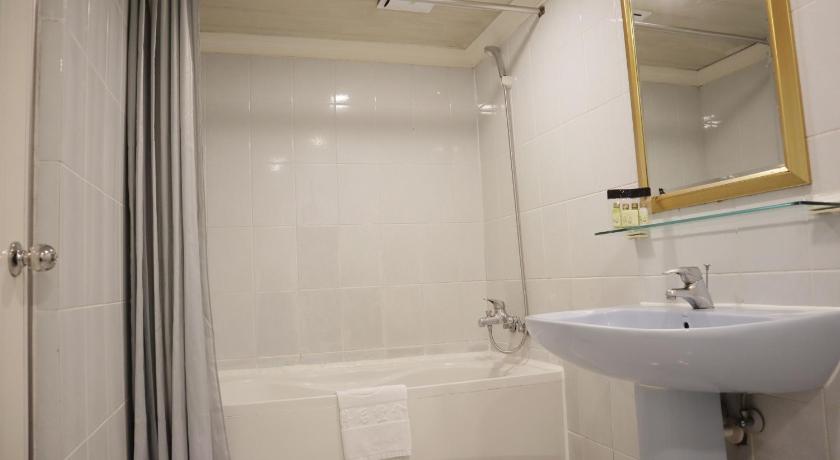 Ho Fong Business Stay - image 44