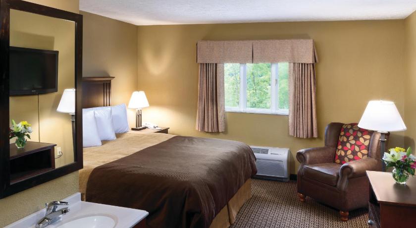 Burr Oak Lodge and Conference Center photo