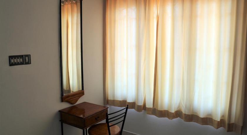 Hotel East Coast - image 12