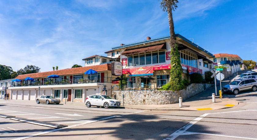 Casablanca Inn on The Beach