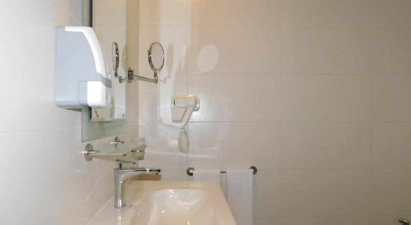 Image of Deluxe Twin Room 2