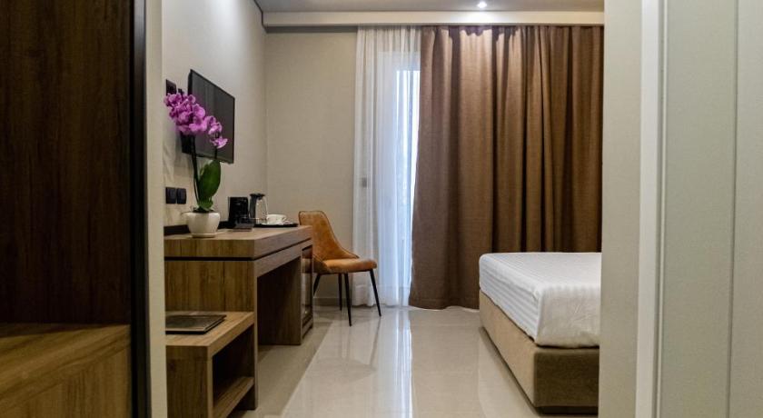 Kraal Hotel Vlore photo