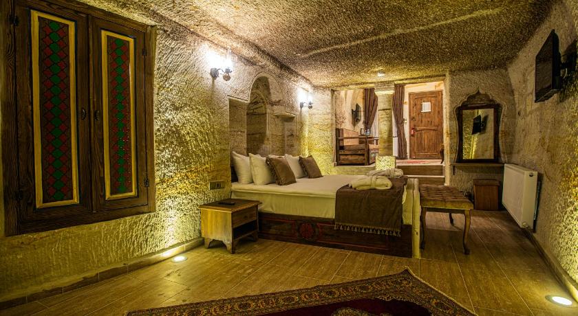 Ada Cave Suites