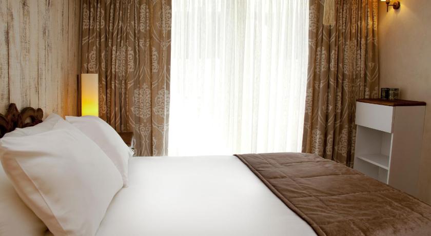 Hypnos Design Hotel - image 9