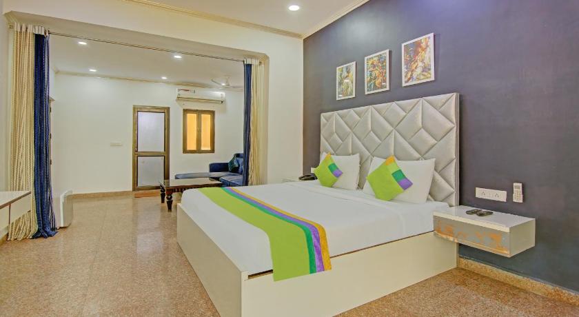 Capital O Noida Homestay 36