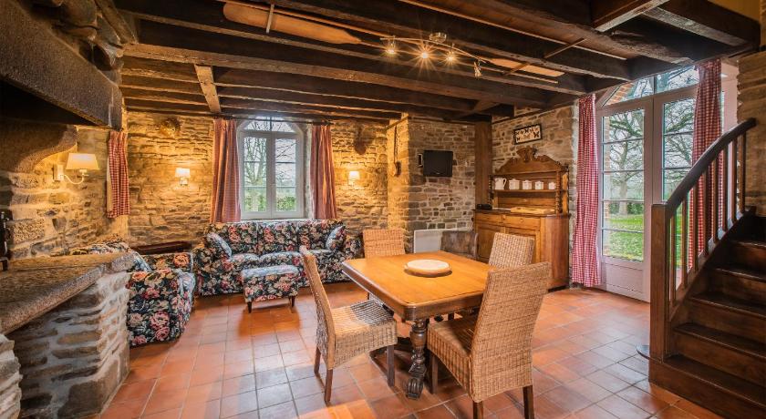 Holiday Home Chateau de Bouceel Mont Saint Michel photo
