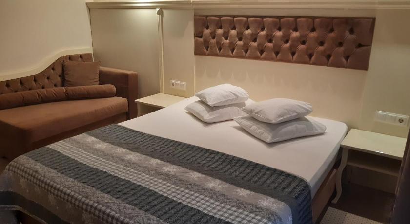 Hotel Holiday Maria photo