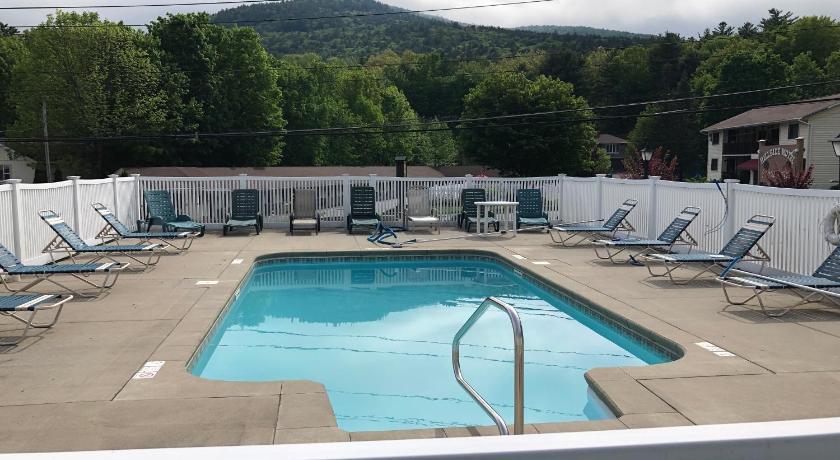 Hillside Motel photo