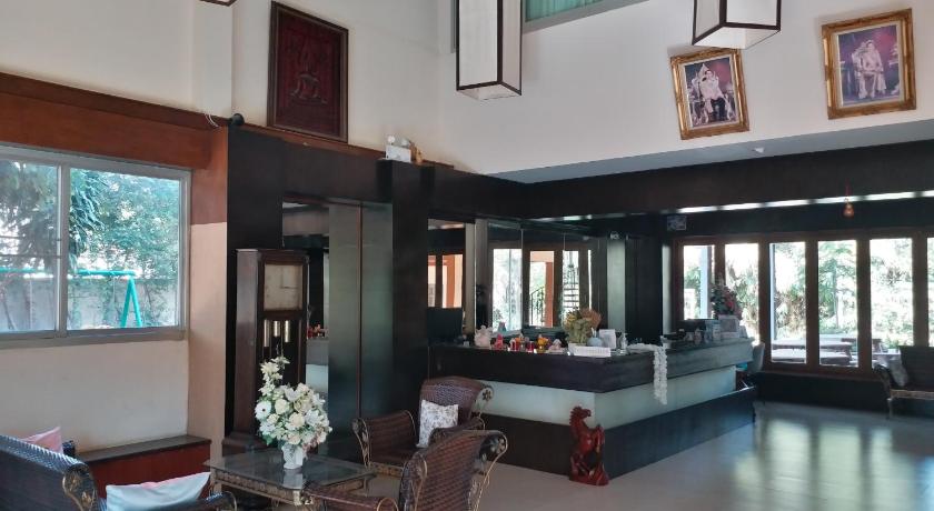 Khao Yai Sand Paisan Resort 3-Star Hotel lobby