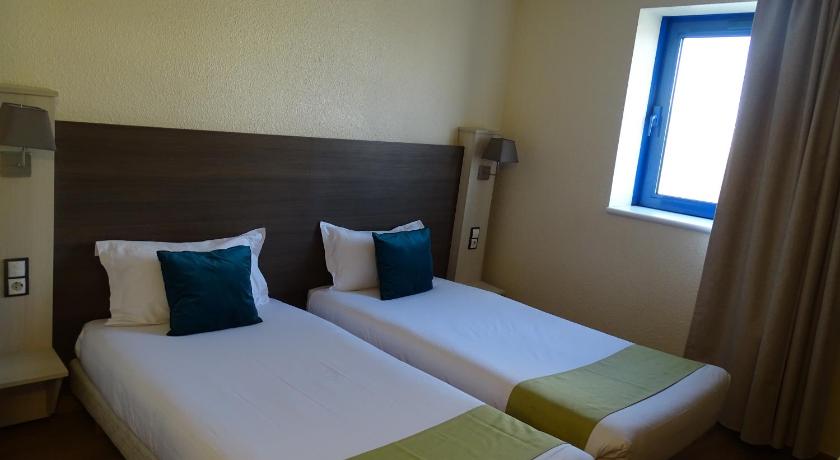 Image of Twin Room 0