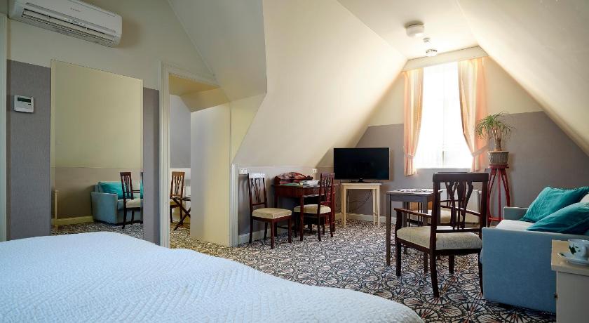 Image of Garden Villa Spacious Double or Twin Room 5