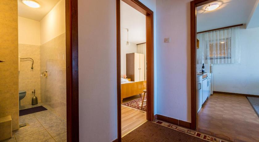 Bela Apartments photo