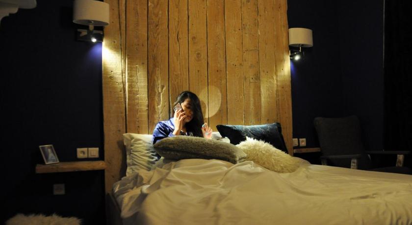 Image of Deluxe Double Room with river and mountain view 1