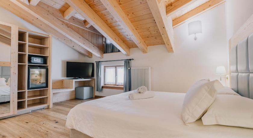 Image of Superior Double Room 4