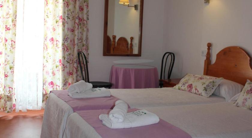 Hostal Villa Verde-Adults Only photo