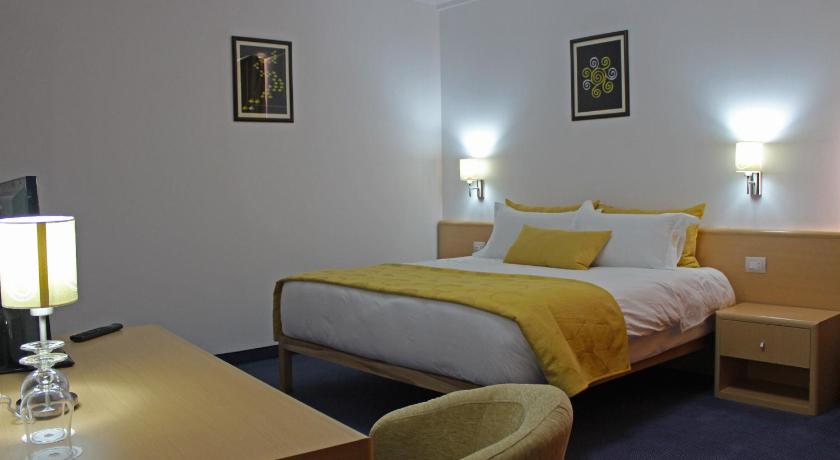 Фото: Улучшенный двухместный номер (Superior Double Room) 5