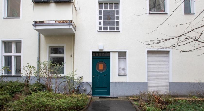 Apartment Berlin Kaiser-Friedrich-Straße photo
