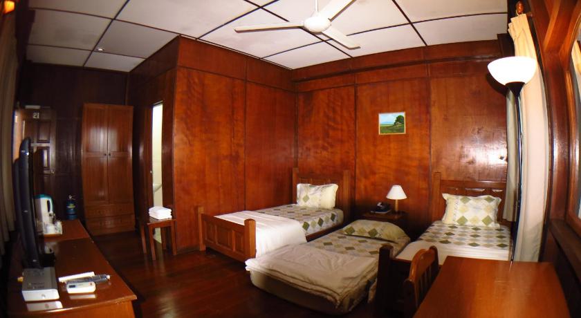 Image of Standard Triple Room 4